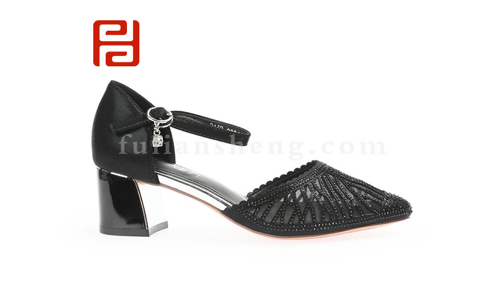 福連升女鞋夏季粗跟尖頭彩鉆女鞋 網面舒適一字帶涼鞋圖片