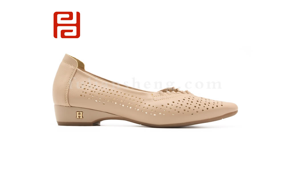 福連升低跟單鞋女夏季鏤空女鞋橡膠軟底媽媽豆豆鞋子涼鞋圖片