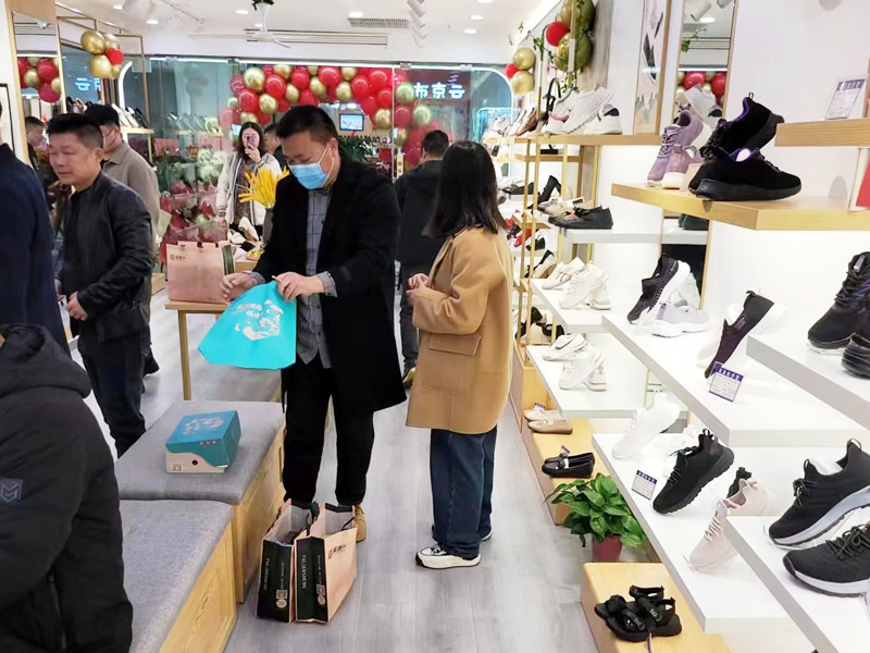 實(shí)體鞋店的鞋子利潤多大才賺錢?