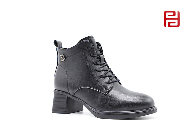 福連升冬季新款輕松工作女鞋魅力時裝時尚短靴