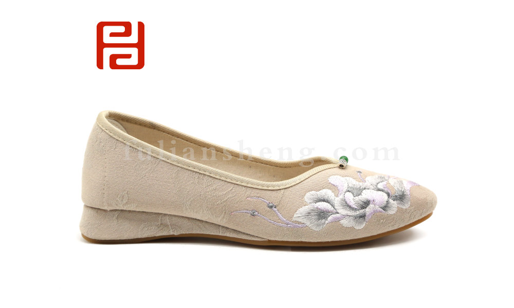 福連升老北京布鞋女春漢服鞋子女古風淡雅坡跟繡花鞋圖片