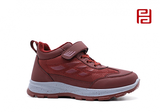 福連升冬季新款運(yùn)動(dòng)生活女鞋休