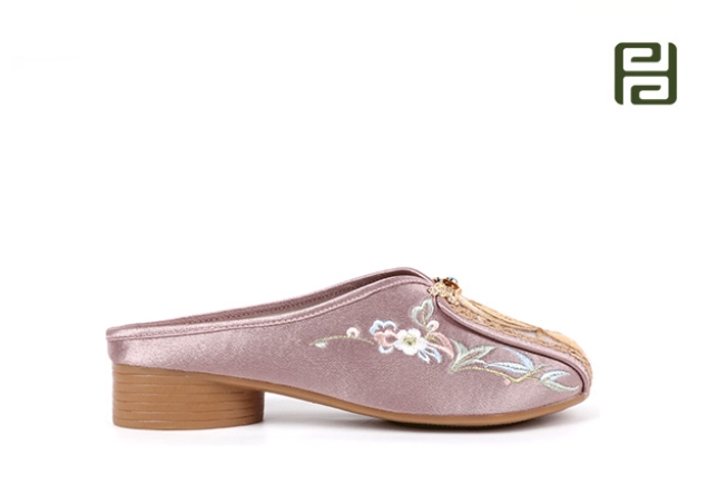 福連升春季新款中國風女鞋繡花拖鞋