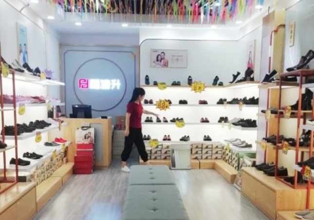 賀:福連升休閑鞋北京布鞋山東德州平原成和店正式開業!